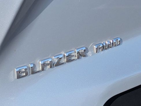 Used 2022 Chevrolet Blazer LT AWD/4WD image 12