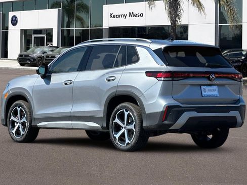 New 2025 Volkswagen Tiguan SE image 6