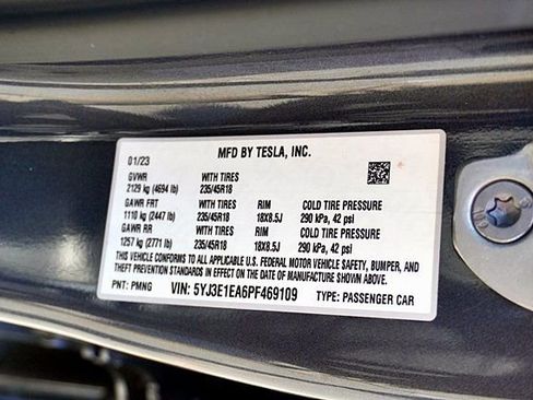 Used 2023 Tesla Model 3 Standard Range image 40