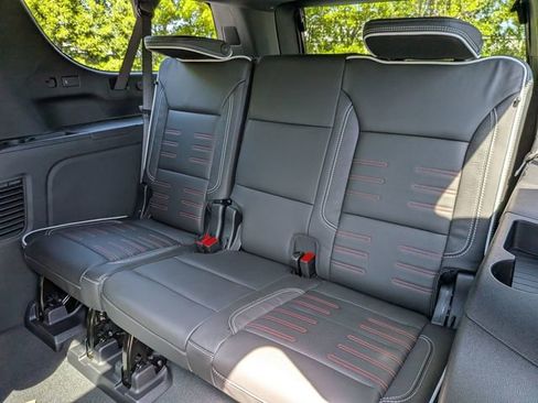 New 2026 GMC Yukon XL AT4 Ultimate AWD/4WD image 22