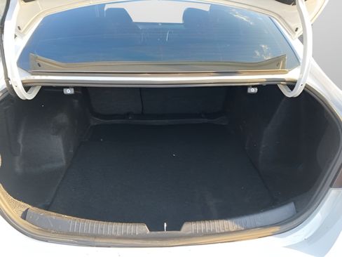 Used 2020 Chevrolet Malibu LS FWD image 29
