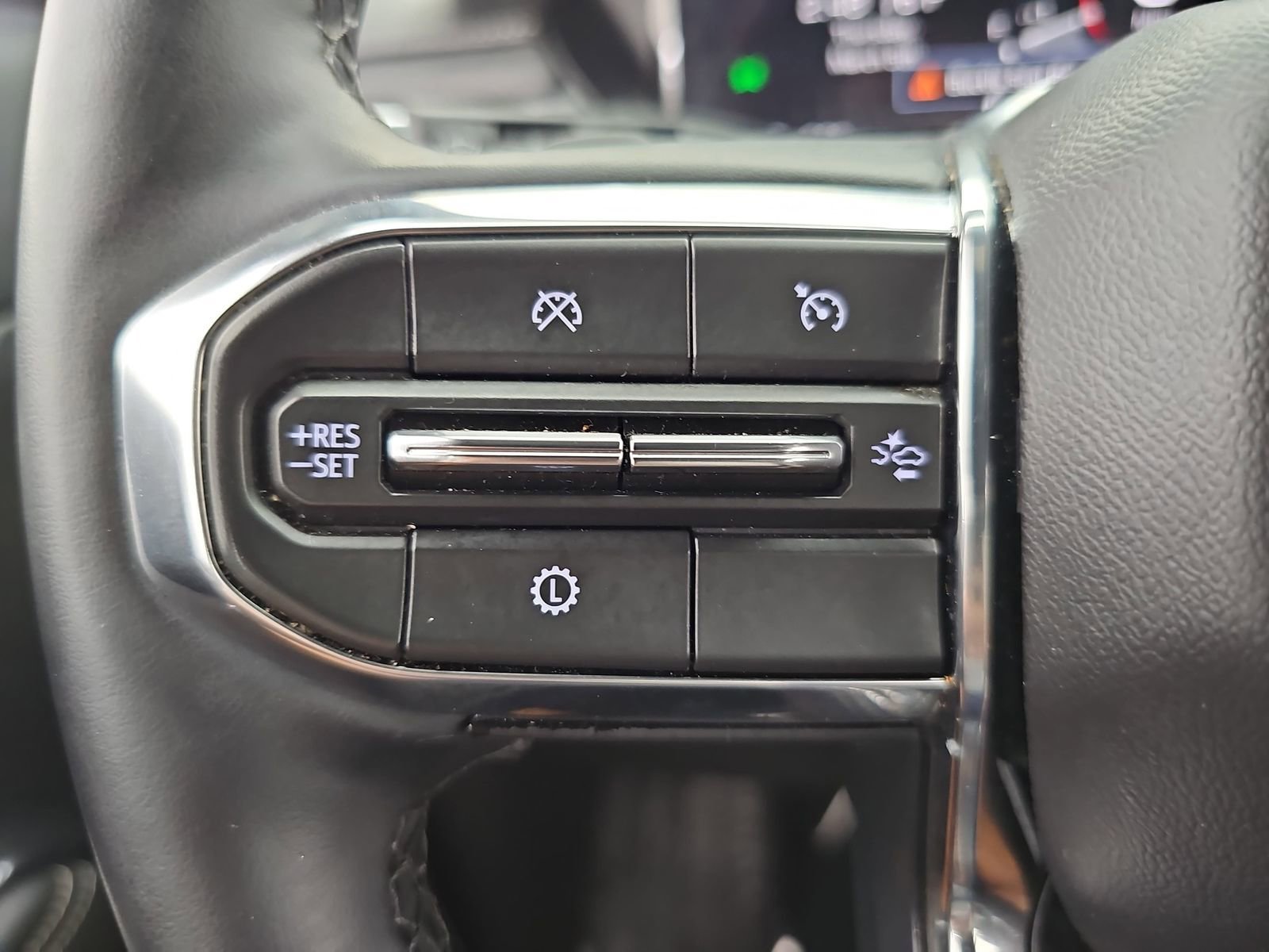 Used 2024 GMC Acadia Elevation FWD image 23