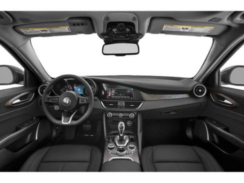 Used 2021 Alfa Romeo Giulia Ti Sport image 5