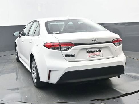 Used 2025 Toyota Corolla LE image 18