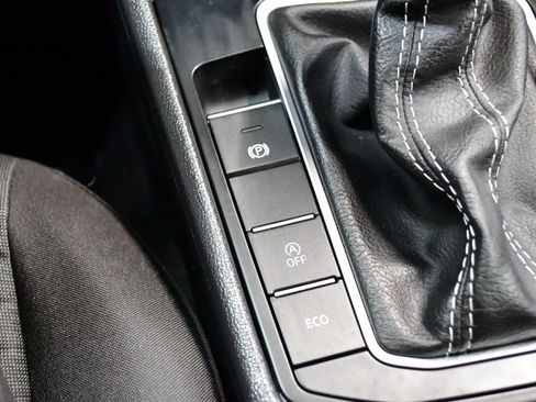 Used 2024 Volkswagen Jetta S image 28