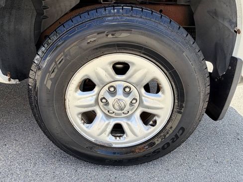 Used 2007 Nissan Titan XE AWD/4WD image 14