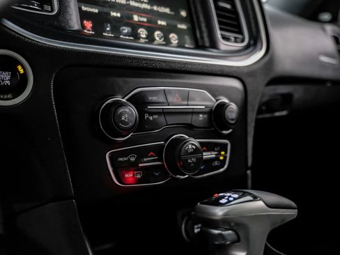 Used 2015 Dodge Charger R/T w/ Plus Group RWD image 33