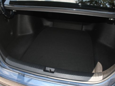 Used 2025 Honda Accord SE image 18