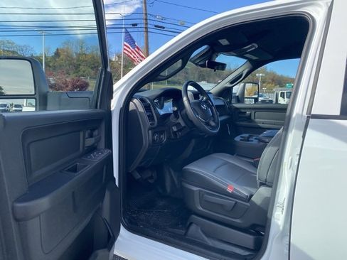 New 2026 RAM 5500 Tradesman w/ Chrome Appearance Group image 14