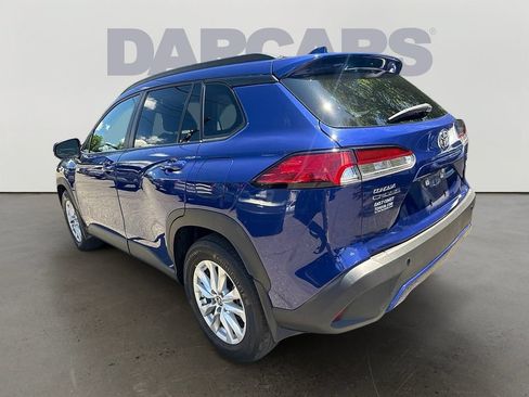 Used 2023 Toyota Corolla Cross LE AWD/4WD image 4