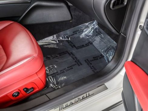 Used 2018 Maserati Ghibli image 47