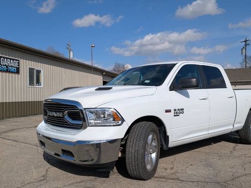 Used 2021 RAM 1500 Classic SLT image 18