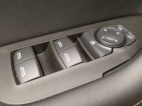 Used 2024 Chevrolet Blazer LT w/ Convenience Package FWD image 27