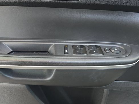 Used 2012 GMC Acadia SLT AWD/4WD image 11