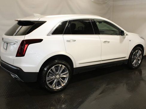 Used 2025 Cadillac XT5 Premium Luxury image 5