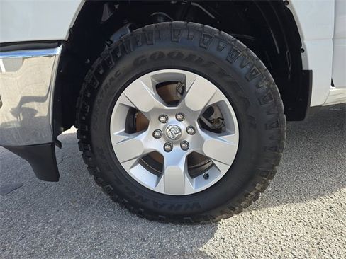 Certified 2022 RAM 1500 Big Horn image 28