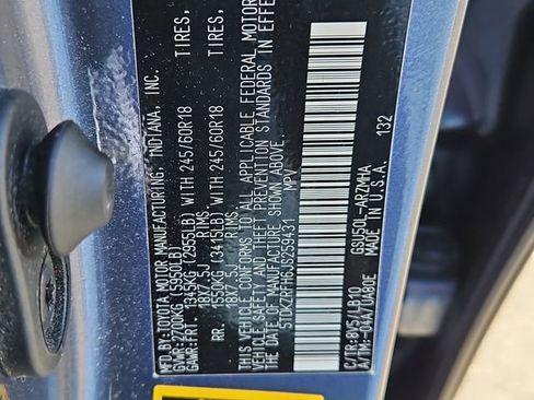 Used 2018 Toyota Highlander XLE image 33