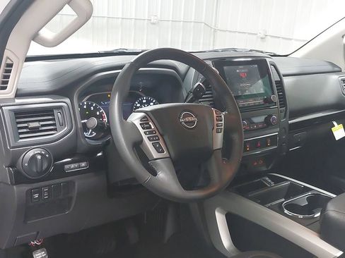 Certified 2024 Nissan Titan SV w/ SV Convenience Package image 15