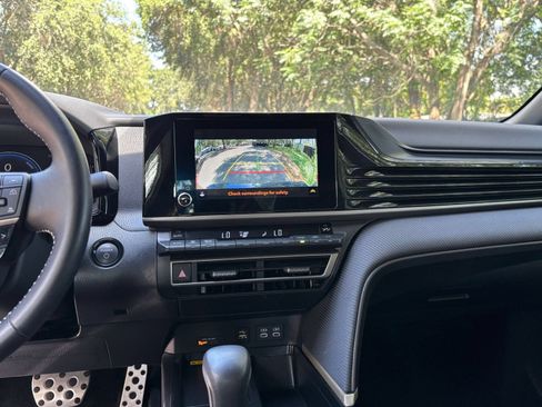 Used 2026 Toyota Camry SE FWD image 16