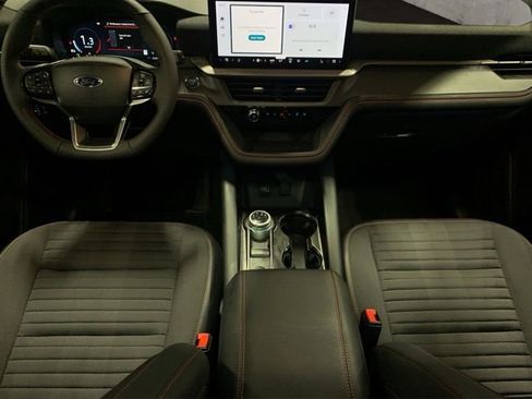 New 2026 Ford Explorer ST-Line w/ ST-Line Street Pack image 10