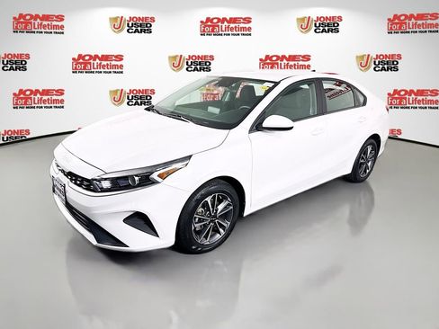 Used 2023 Kia Forte LXS FWD image 12