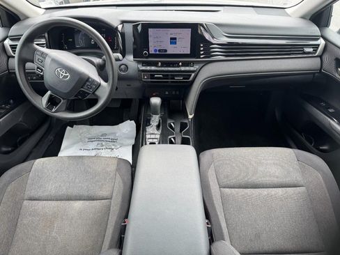 Used 2025 Toyota Camry LE FWD image 12
