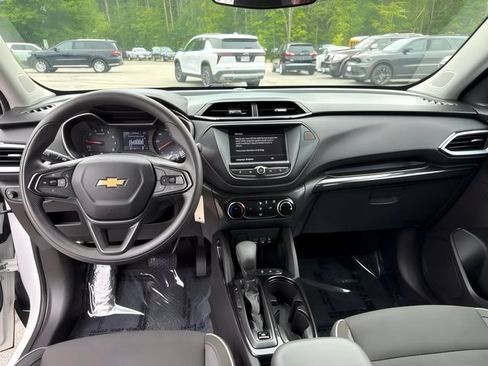 Used 2021 Chevrolet TrailBlazer LS AWD/4WD image 20