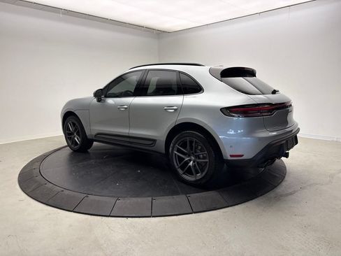 Certified 2024 Porsche Macan Turbo AWD/4WD image 3