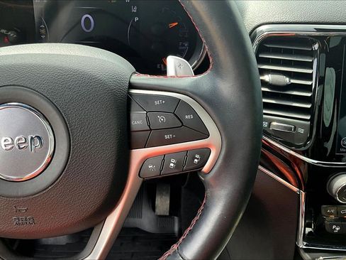 Used 2020 Jeep Grand Cherokee Trailhawk w/ Trailhawk Luxury Group image 12