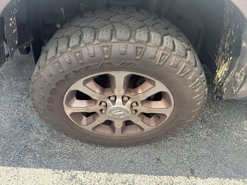 Used 2021 RAM 2500 Limited AWD/4WD image 2
