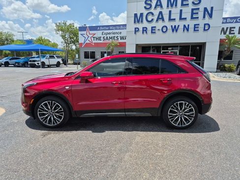 Used 2025 Cadillac XT4 Sport FWD image 2