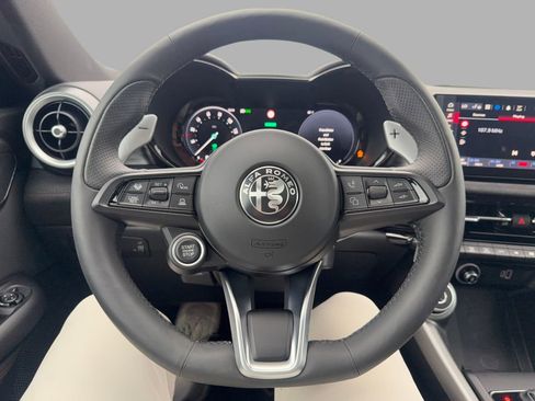 Used 2024 Alfa Romeo Tonale Veloce image 14