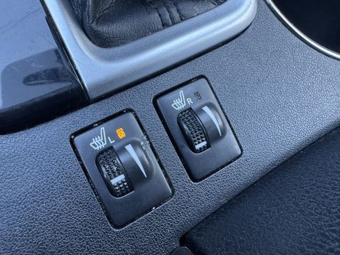 Used 2014 Toyota Highlander XLE image 30