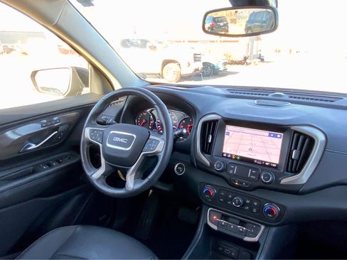 Used 2022 GMC Terrain Denali image 36