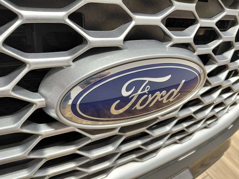 Used 2024 Ford Edge SEL w/ Convenience Package AWD/4WD image 10