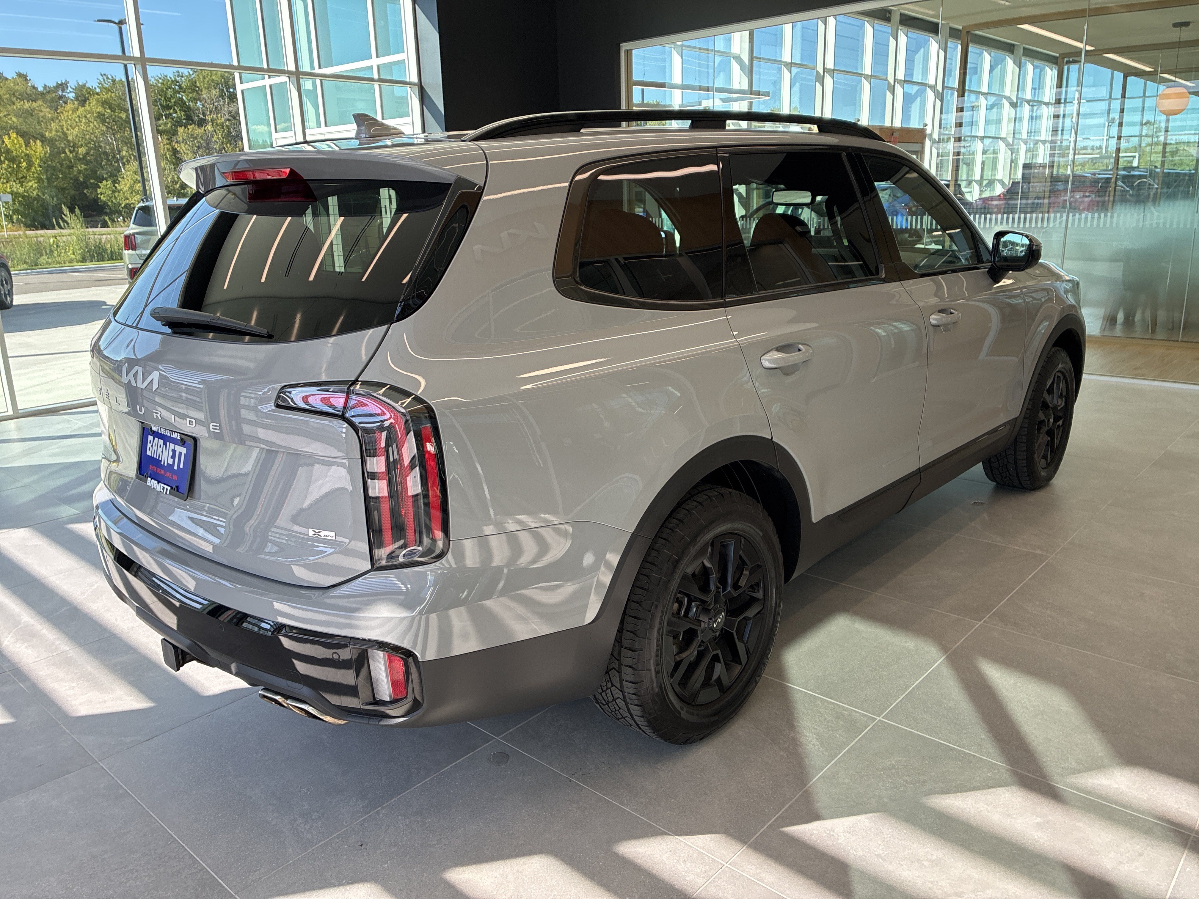 Certified 2024 Kia Telluride SX X-Pro AWD/4WD image 3