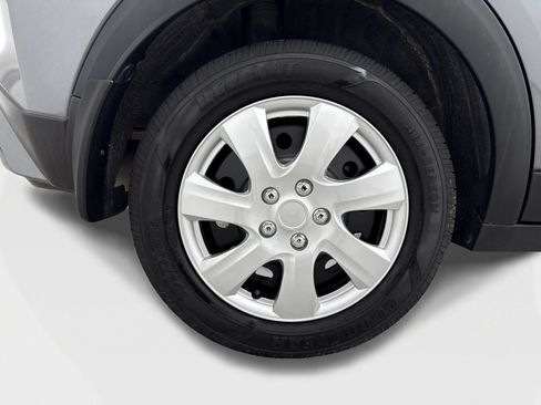 Used 2022 Nissan Kicks S FWD image 47