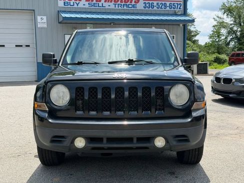 Used 2014 Jeep Patriot High Altitude FWD image 2