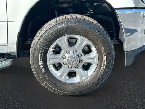 Used 2024 RAM 3500 Big Horn AWD/4WD image 30
