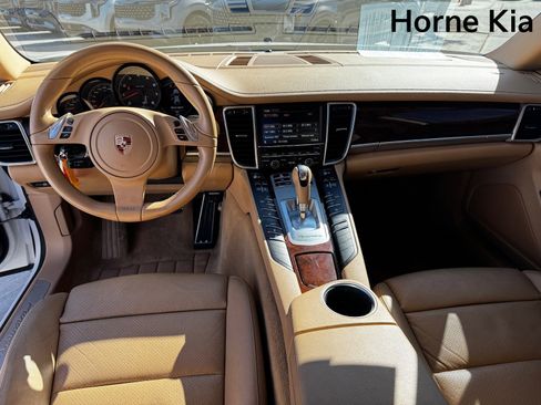 Used 2012 Porsche Panamera 4 image 14