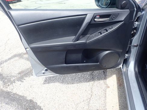 Used 2012 MAZDA MAZDA3 i Touring FWD image 9