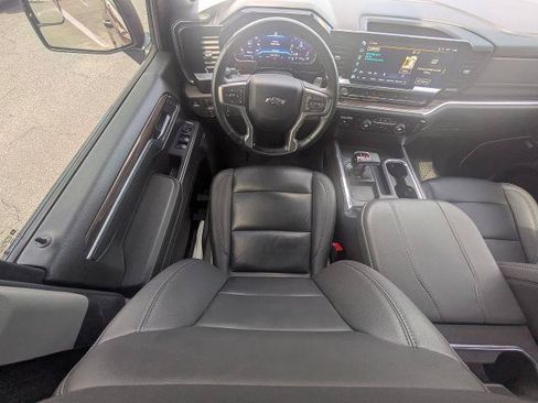 Certified 2024 Chevrolet Silverado 1500 LT Trail Boss w/ Convenience Package II AWD/4WD image 16