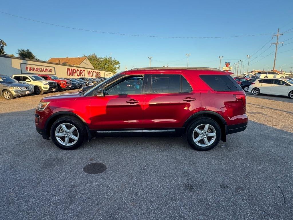 Used 2018 Ford Explorer XLT w/ Equipment Group 201A FWD image 5