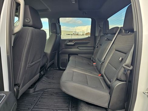 Used 2024 GMC Sierra 1500 Elevation w/ LPO, Elevation Black Package image 44