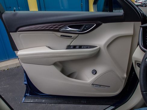 Used 2023 Buick Envision Avenir FWD image 11