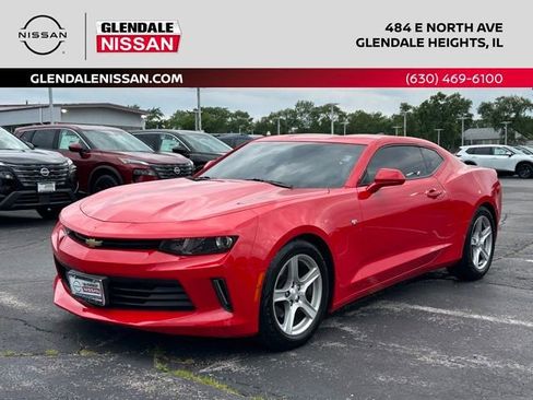 Used 2016 Chevrolet Camaro LT RWD image 1
