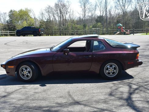 Used 1987 Porsche 944 S image 7