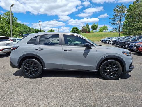 Used 2024 Honda HR-V Sport image 18