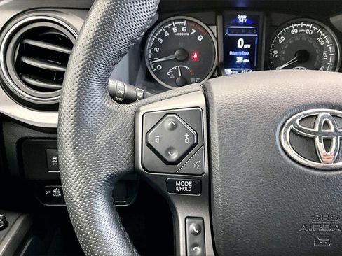 Used 2022 Toyota Tacoma TRD Sport image 20