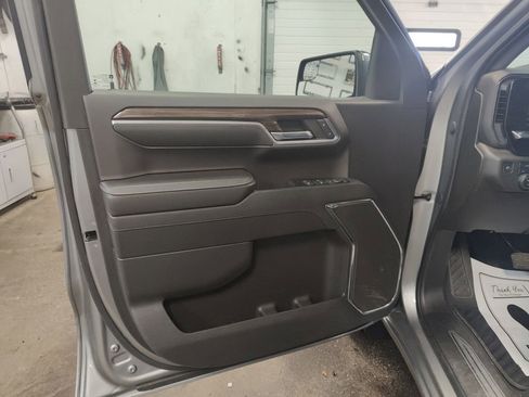 Used 2023 Chevrolet Silverado 1500 LT image 17